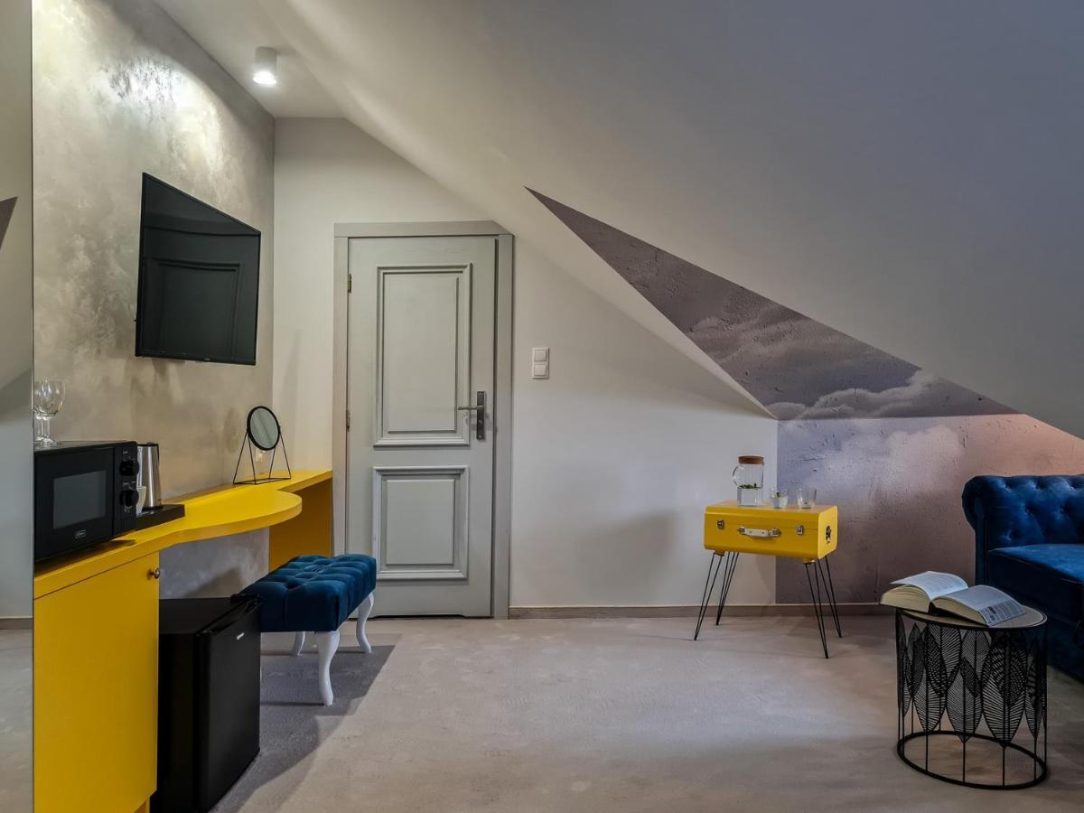 סאנדומירז Zamkowe Apartamenty מראה חיצוני תמונה
