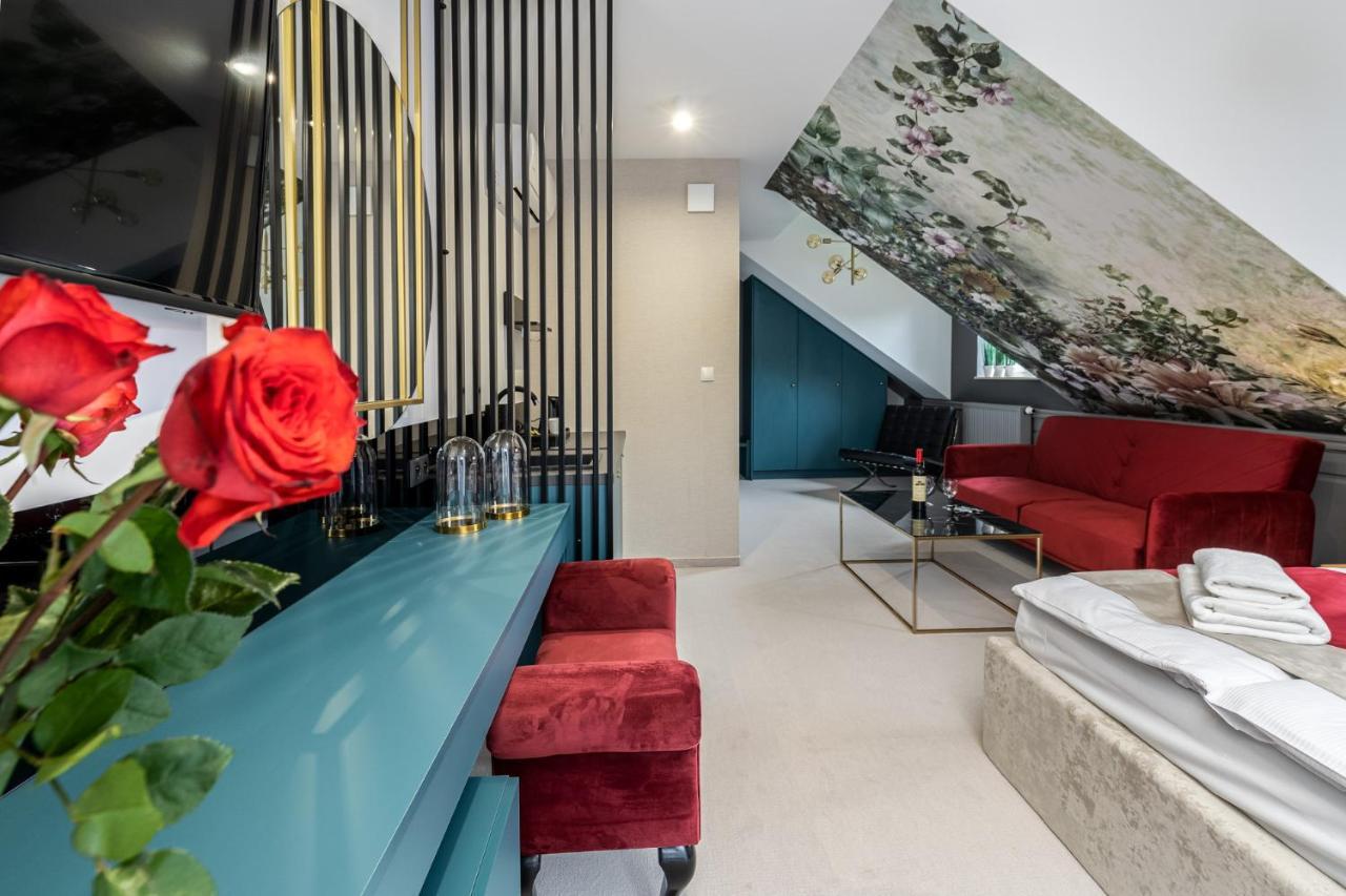סאנדומירז Zamkowe Apartamenty מראה חיצוני תמונה
