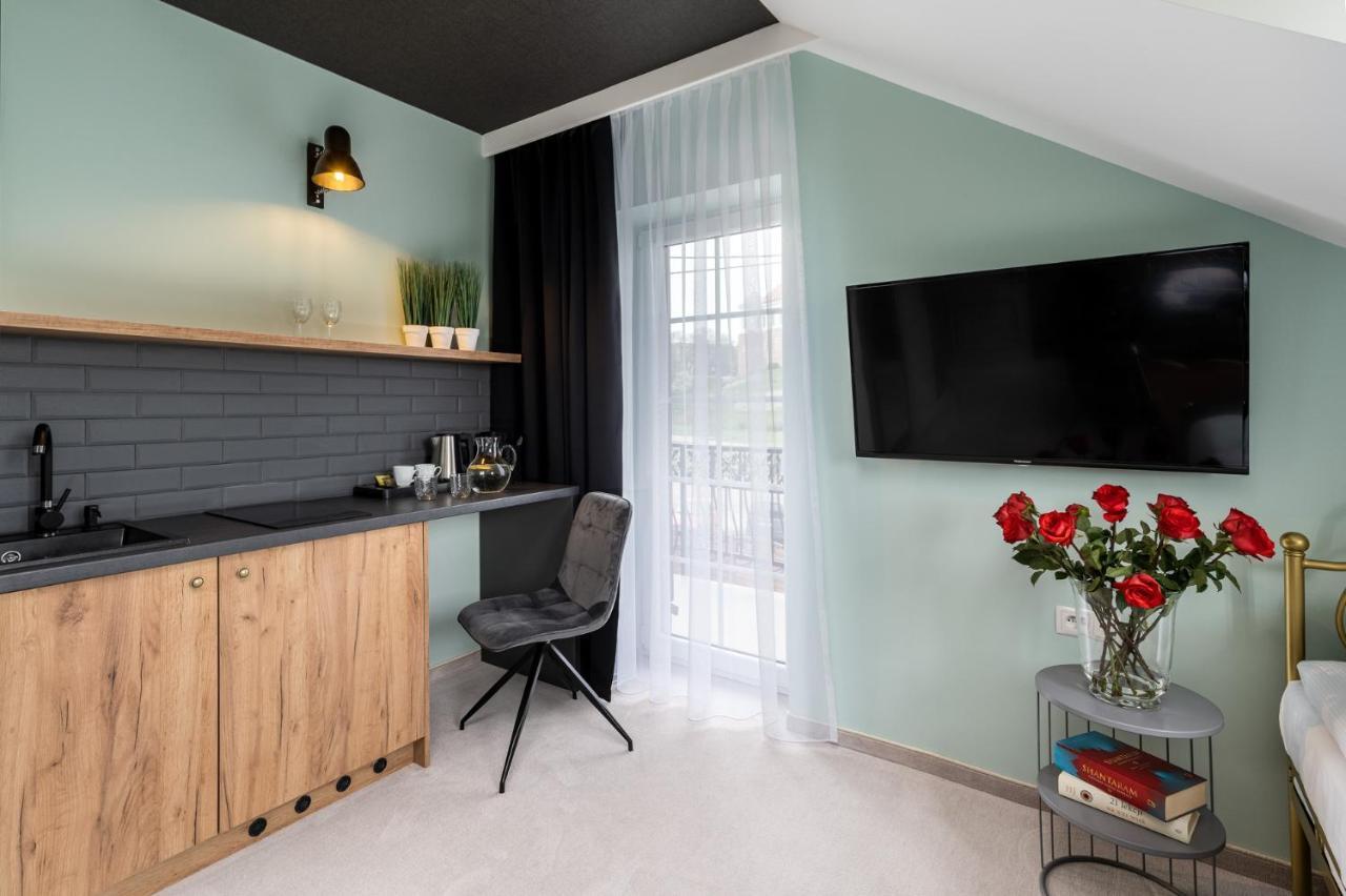 סאנדומירז Zamkowe Apartamenty מראה חיצוני תמונה